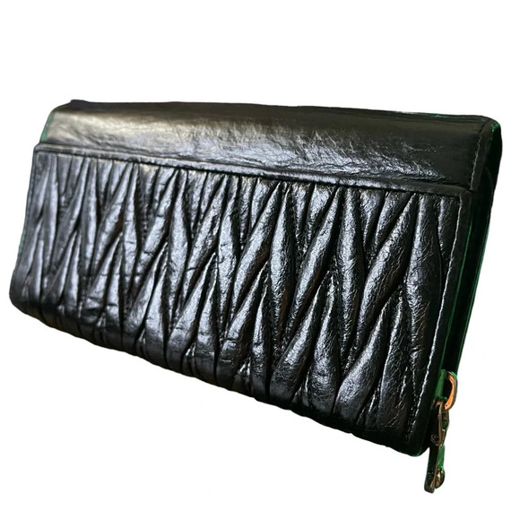 MIU MIU Black Matelassé Leather Wallet - Picture 7 of 15